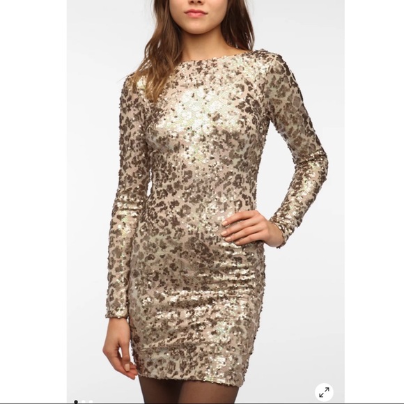 Dress the Population- Lola sequined Bodycon dress - Picture 6 of 6